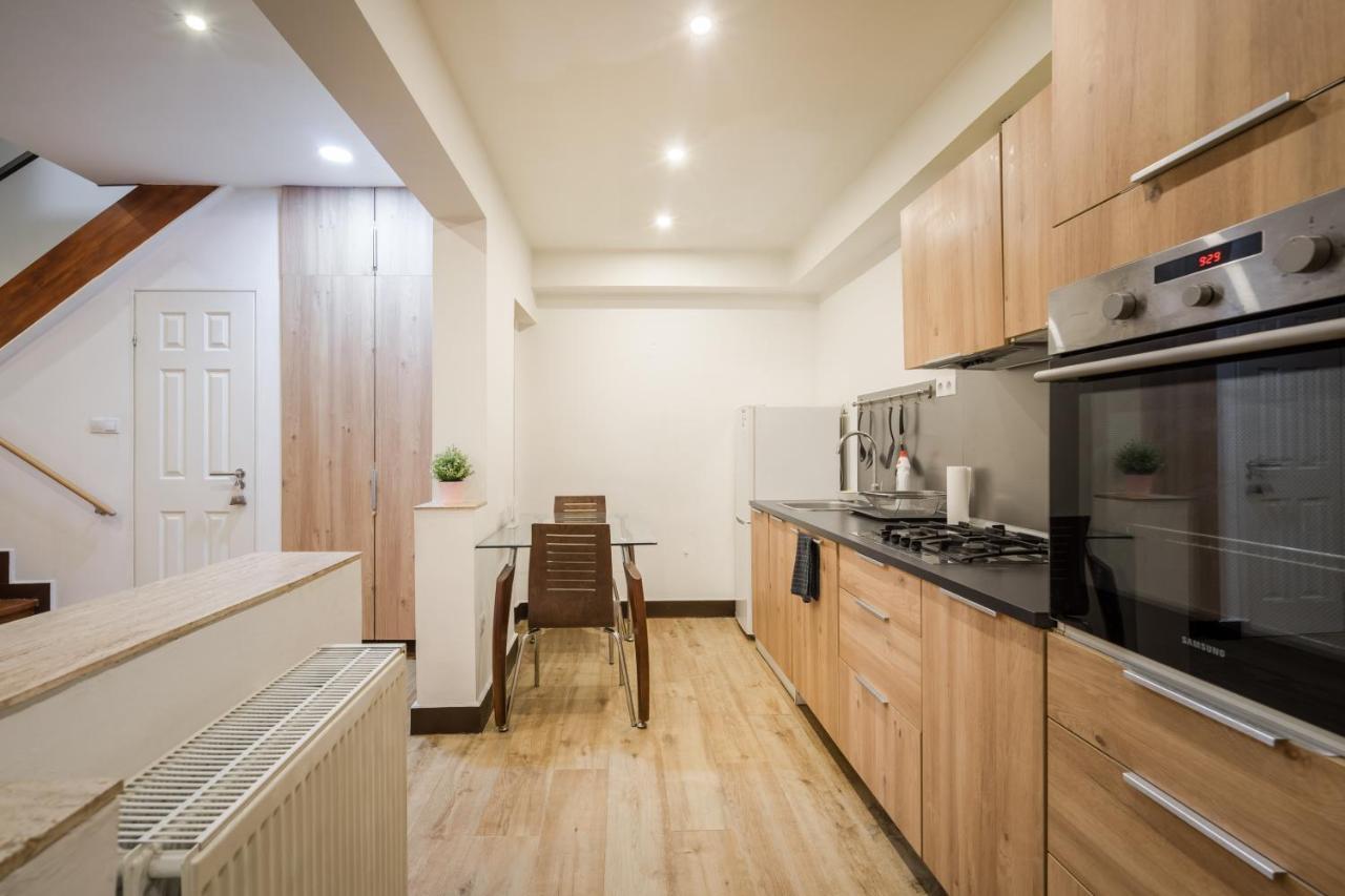 Apartment Dolly's Duplex With Free Netflix